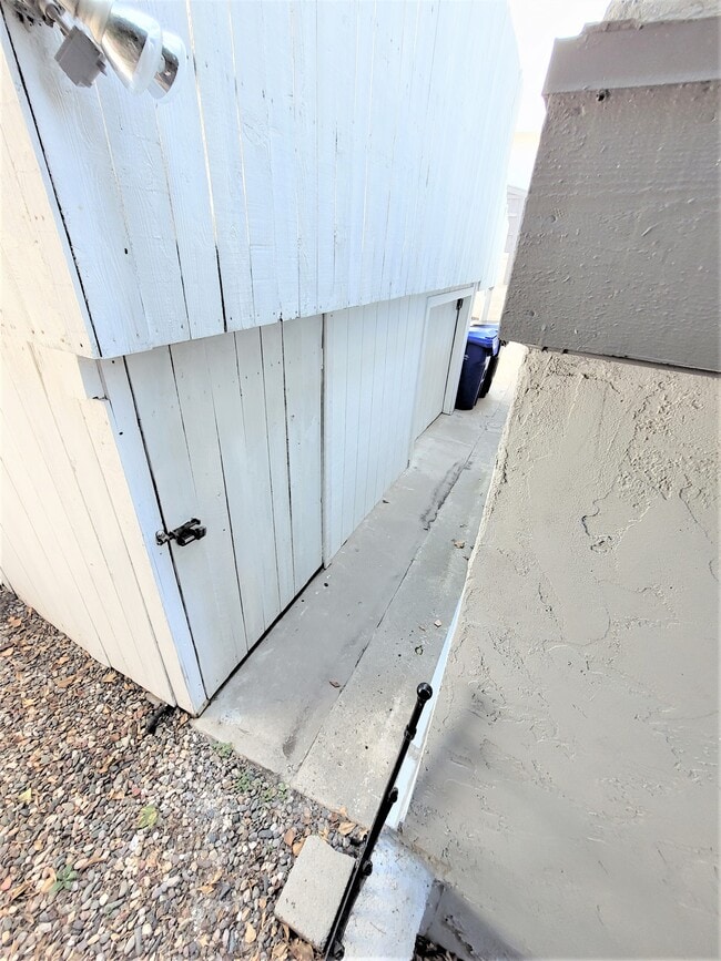 Extra Outside Storage - 3960 Haines St