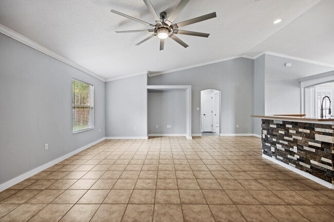 Building Photo - 7194 Blue Jack Dr
