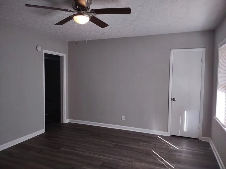 Building Photo - 1273 Bedford Ave