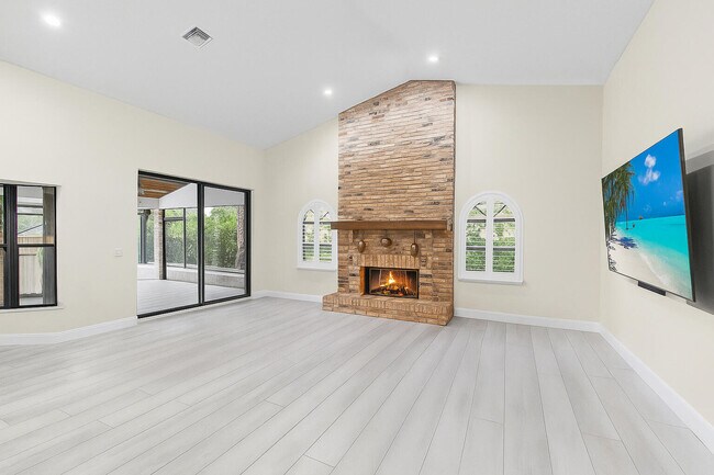 Building Photo - 4256 Gleneagles Dr