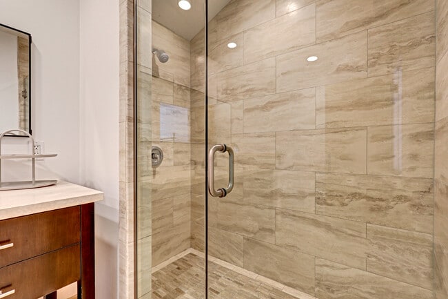 Building Photo - 4 S Vista De La Luna