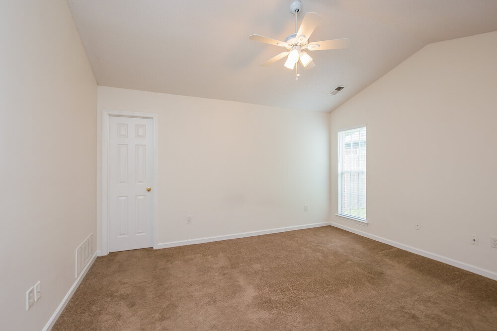 Building Photo - 10716 Ridgefield Dr