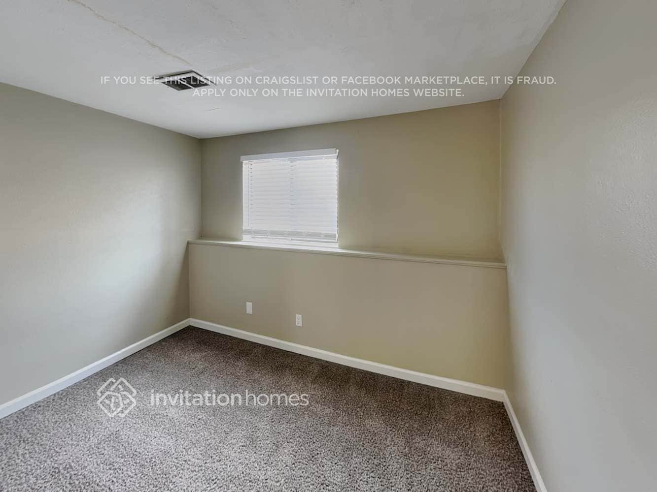 Building Photo - 10355 W 107th Ct