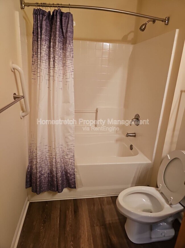 Building Photo - 1241 Strassner Dr