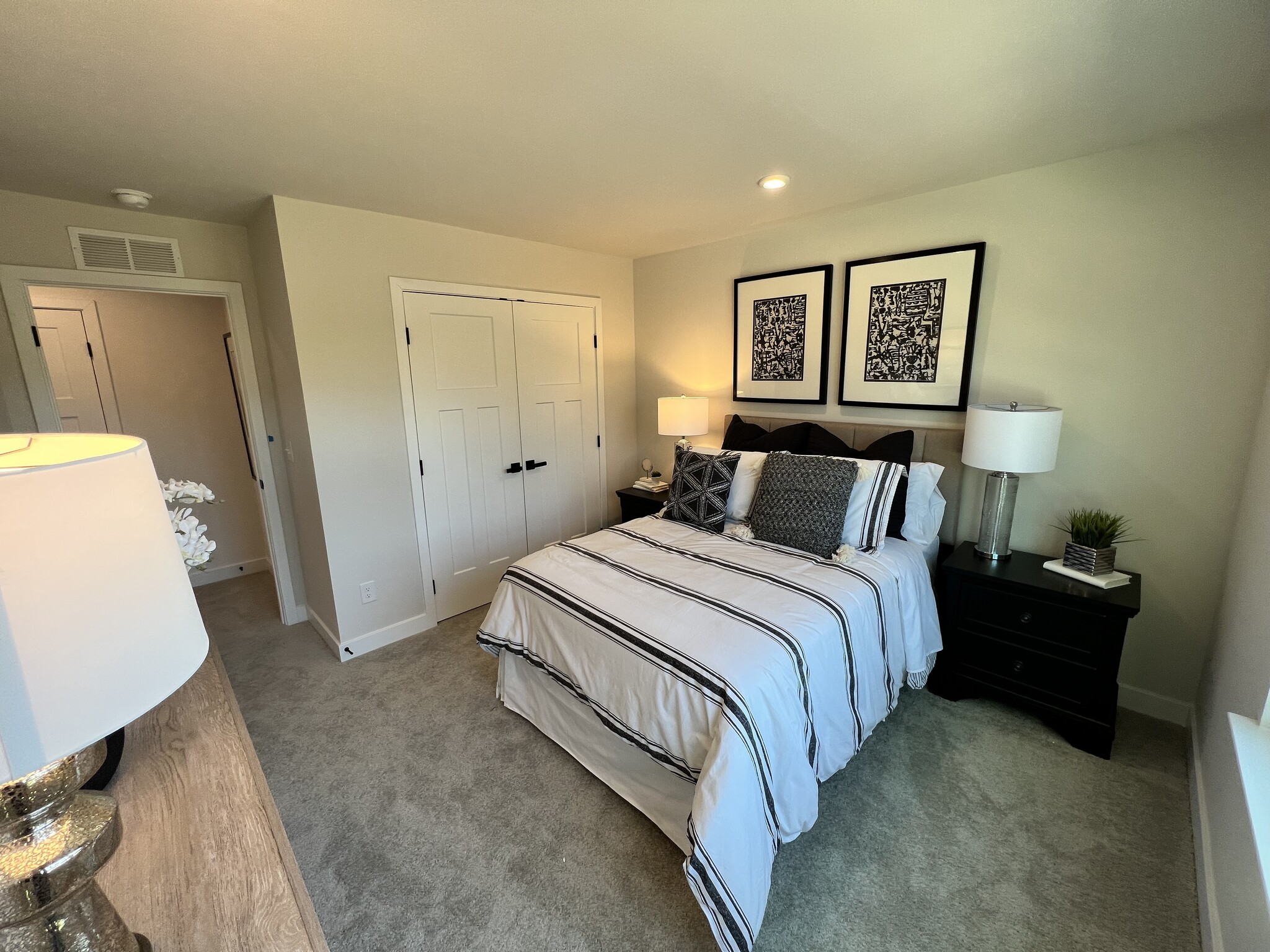 Building Photo - 180 Climbing Ivy Cir