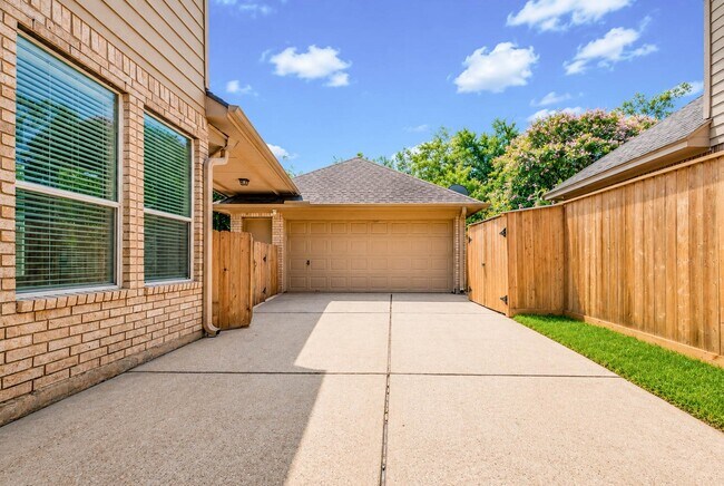 Building Photo - 12711 Turlock Ct