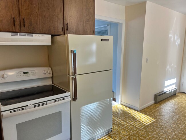 Building Photo - 2 bedroom home located in Burien