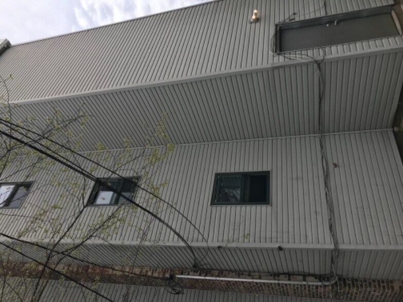 Building Photo - 7116 S Harvard Ave