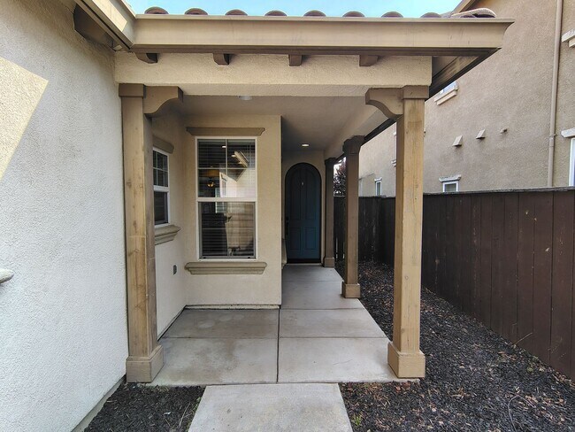 Building Photo - 363 Cabernet Dr