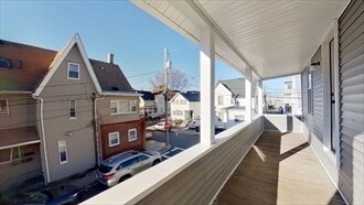 Building Photo - 24 Alfred St