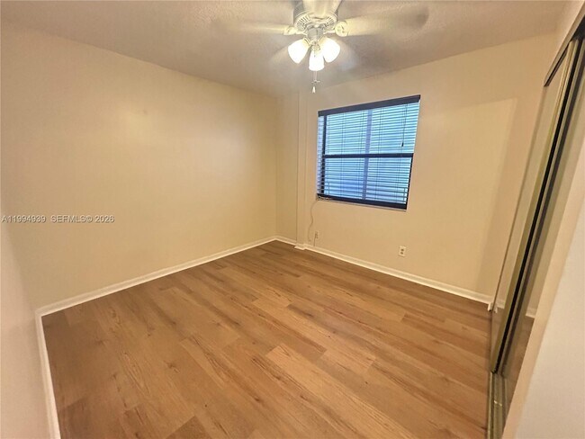 Building Photo - 1660 NW 113th Way