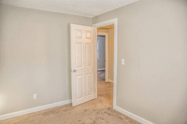 Building Photo - Beautifully Updated Ranch for Rent!