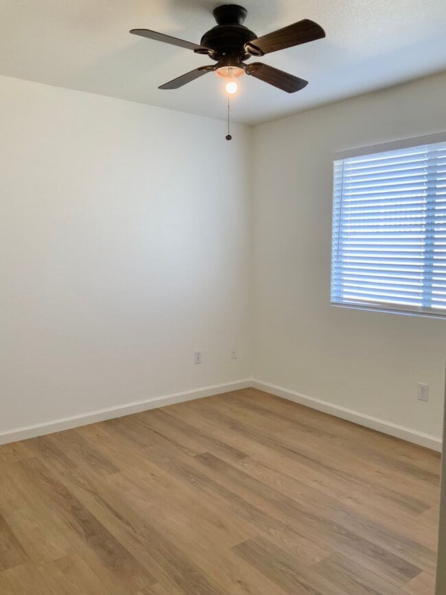 Building Photo - Quiet Home in Copper Hills located in a Cul-de-sac. **Do not distrub current tenant**