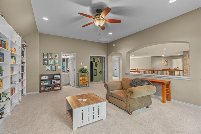 Building Photo - 7505 Roaring Springs Dr