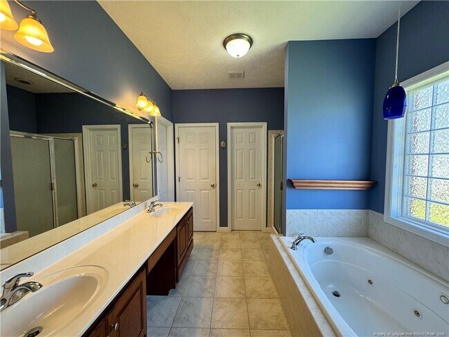 Building Photo - 3537 Maccumber Ct
