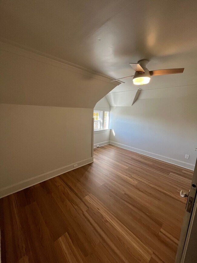 Building Photo - 3700 Brighton Rd