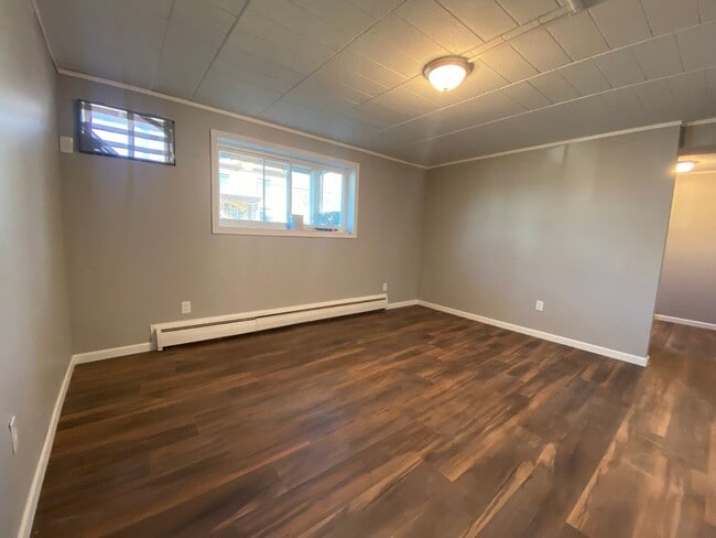 Building Photo - Spacious 1-bedroom in Bellevue!