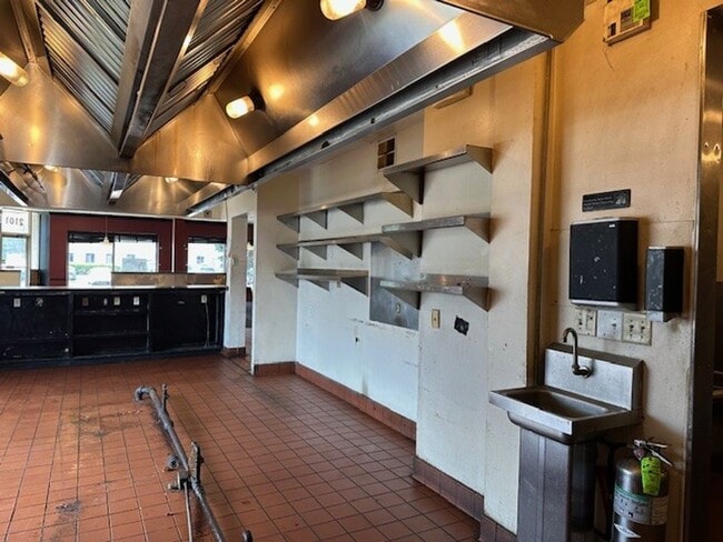 Building Photo - 2101 N 2nd St