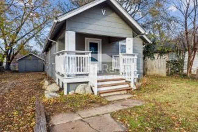 Building Photo - 531 S Meridian Ave