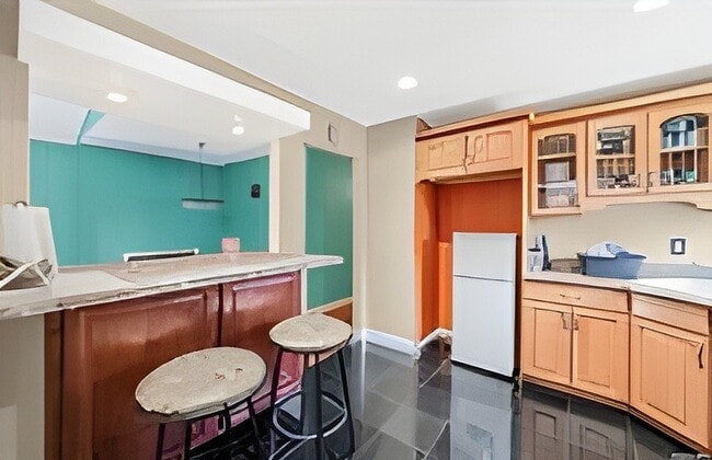 Building Photo - 1707 Manatuck Blvd