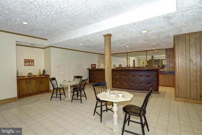 Building Photo - 12009 Piney Meetinghouse Rd
