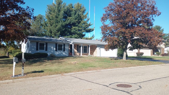 Building Photo - 144 Brentwood Dr