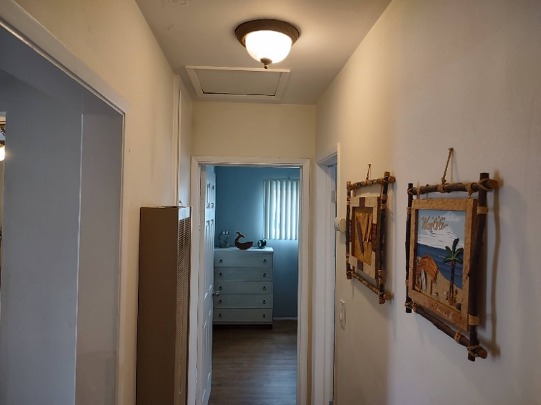 Building Photo - 536 W 39th St