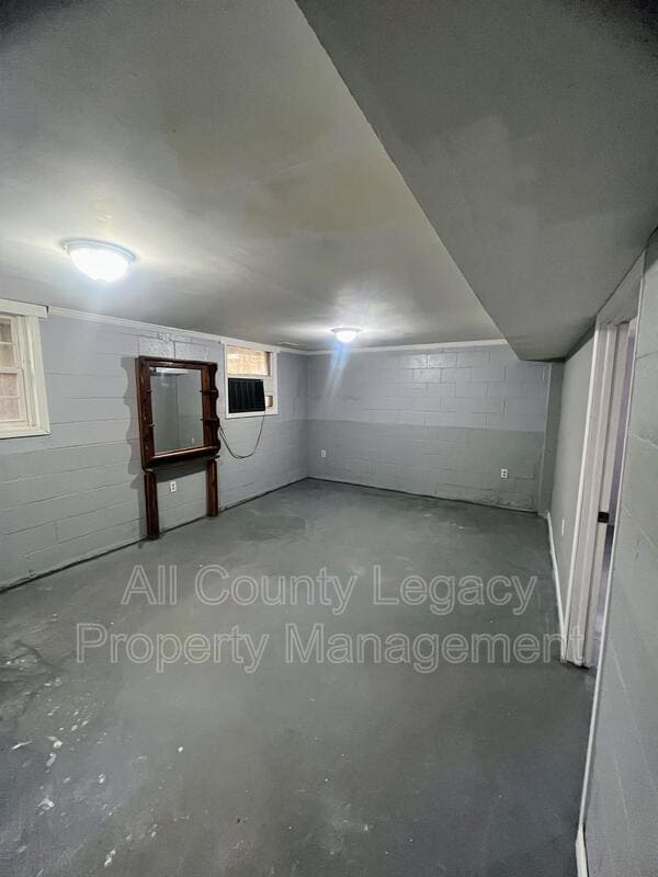 Building Photo - 173 Jarnigan Dr
