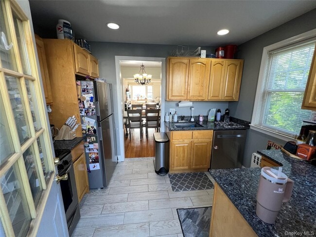 Building Photo - 23 Merritt Ave