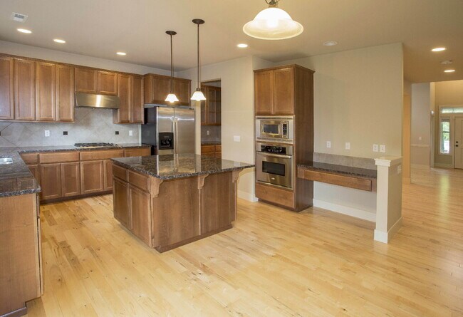 Building Photo - Beautiful 4 Bedroom in Bothell