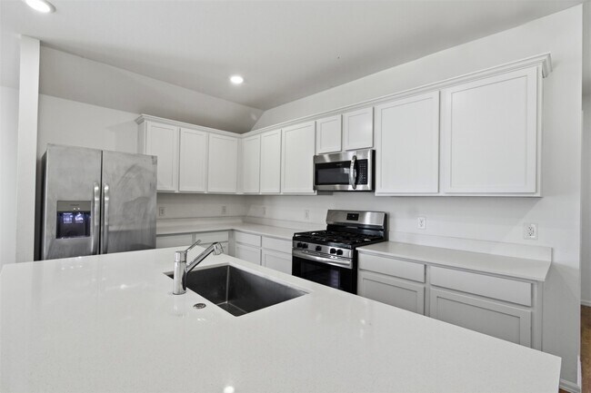 Building Photo - 5111 Winslow Grv Dr