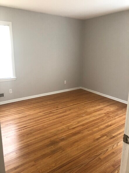 Bedroom 2 - 3520 W Old Shakopee Rd