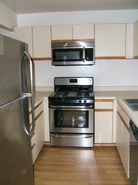 Interior Photo - 924 3rd Street