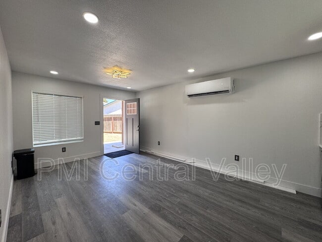 Building Photo - 5034 John Wayne Dr