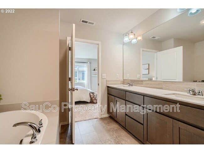 Building Photo - 16110 NW Reliance Ln