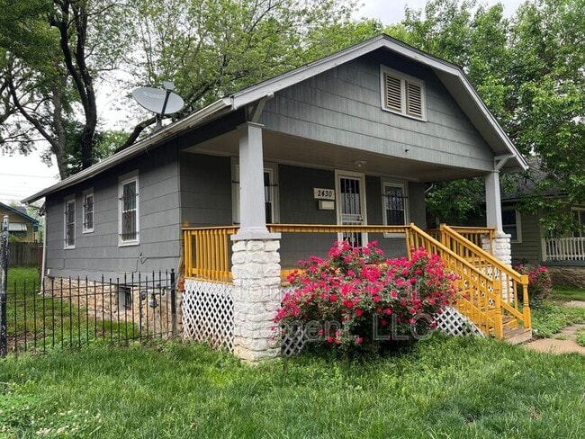 Building Photo - 2430 E 67th Terrace