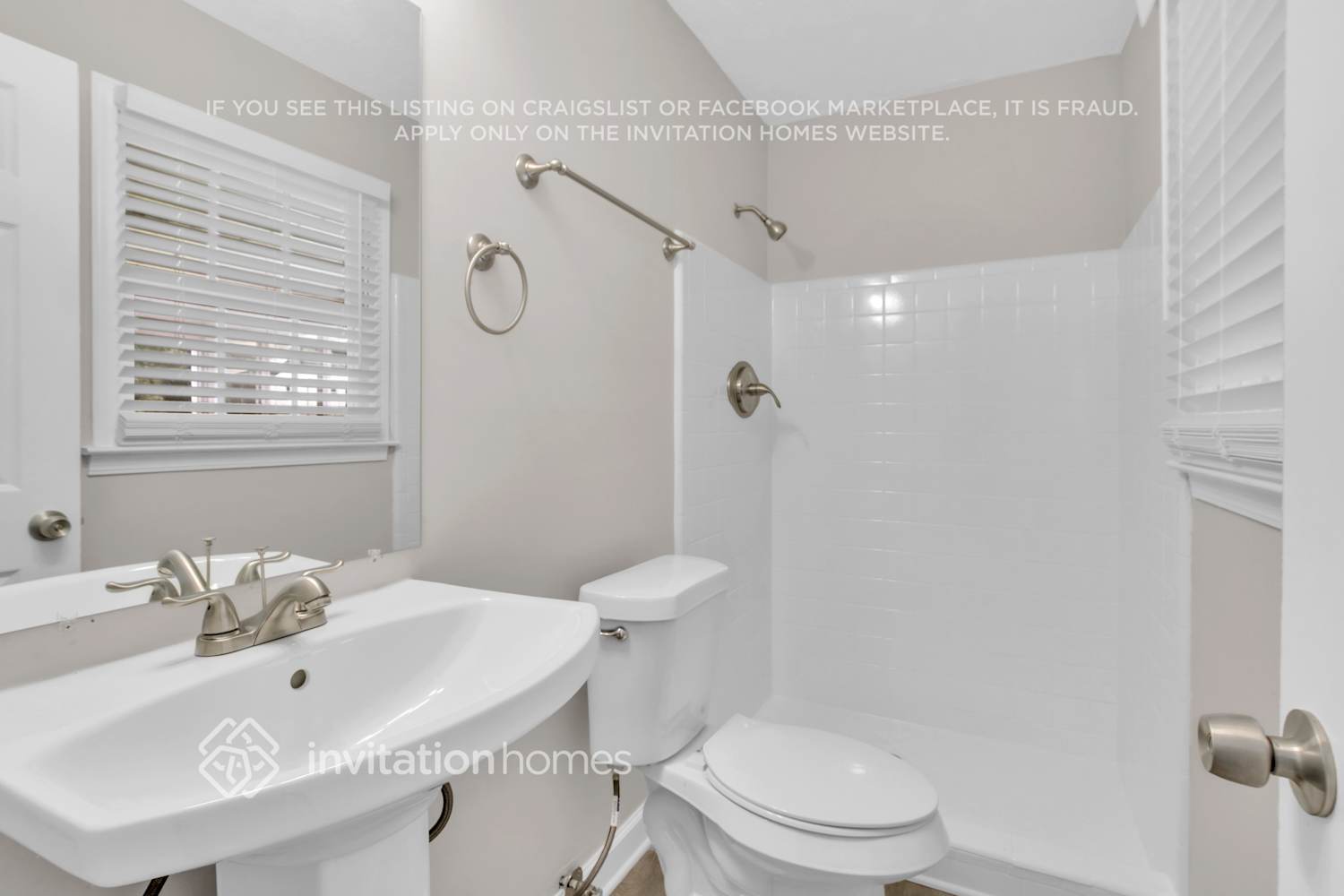 Building Photo - 3753 Briarcliff Dr