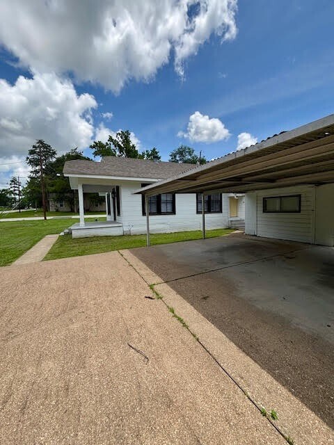 Building Photo - 2727 Old Houston Rd