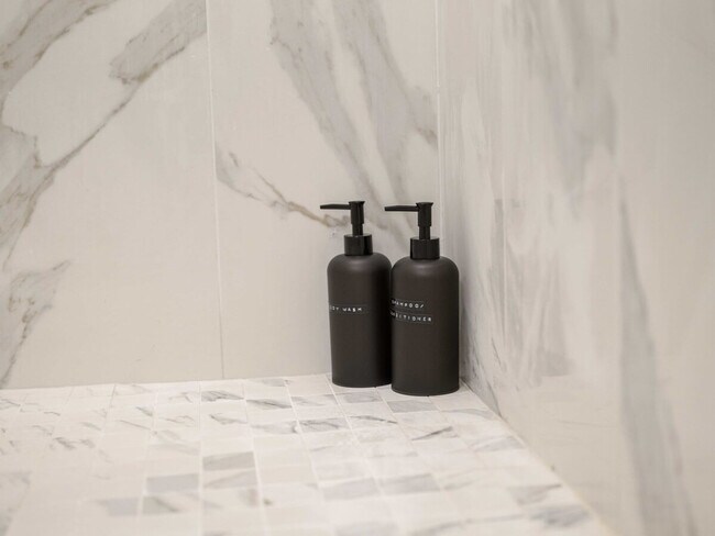 Building Photo - 2612 SW Livingston Square