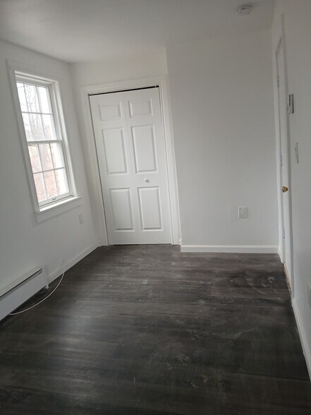 Building Photo - 110 Tuthill Rd