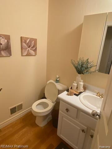 Building Photo - 481 Village Oaks Ct