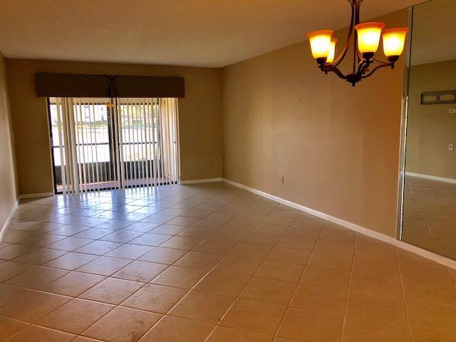 Building Photo - 7844 Willow Spring Dr