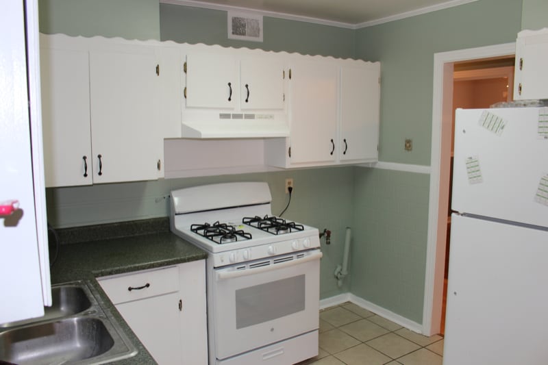 Building Photo - 204 Meadow Ln