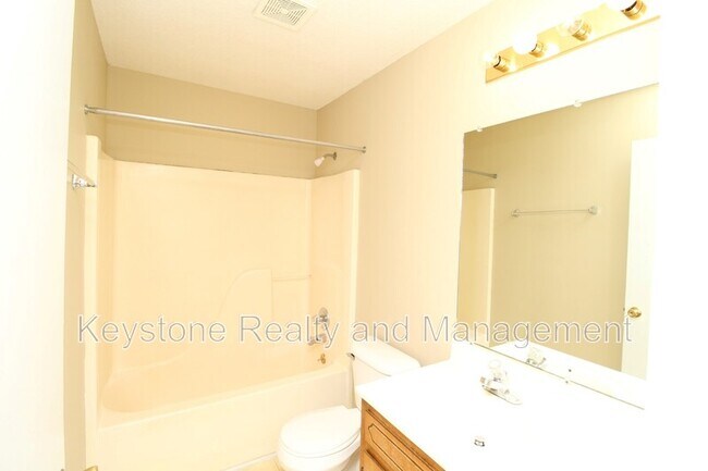 Building Photo - 3272 Tower Dr