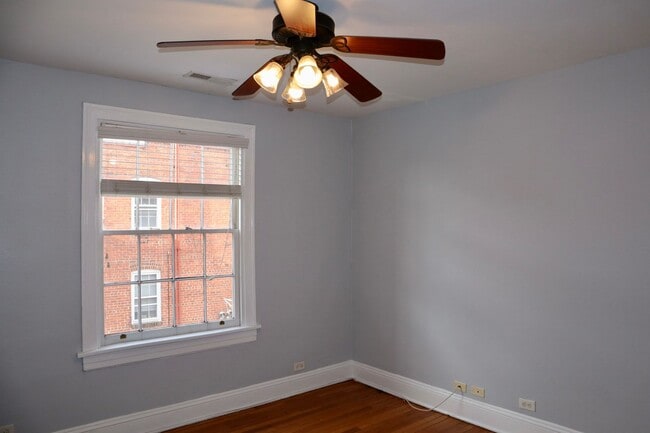 Building Photo - THIS IS THE ONE 2 Bedroom 2 Bath Condo in ...