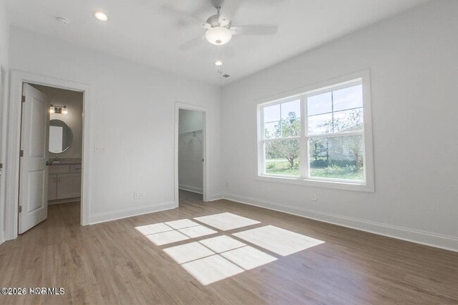 Building Photo - 24 Crew Ct