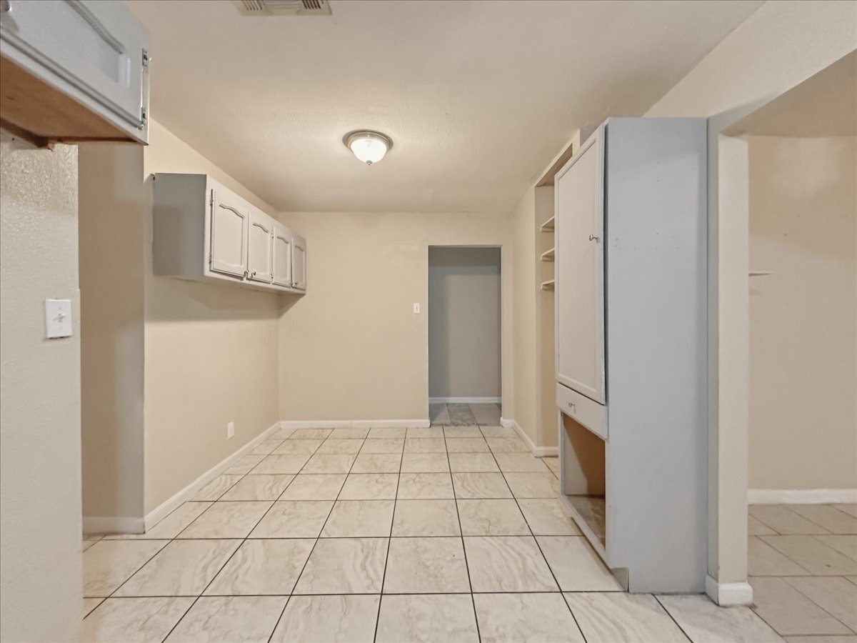 Building Photo - 5744 Guice Dr