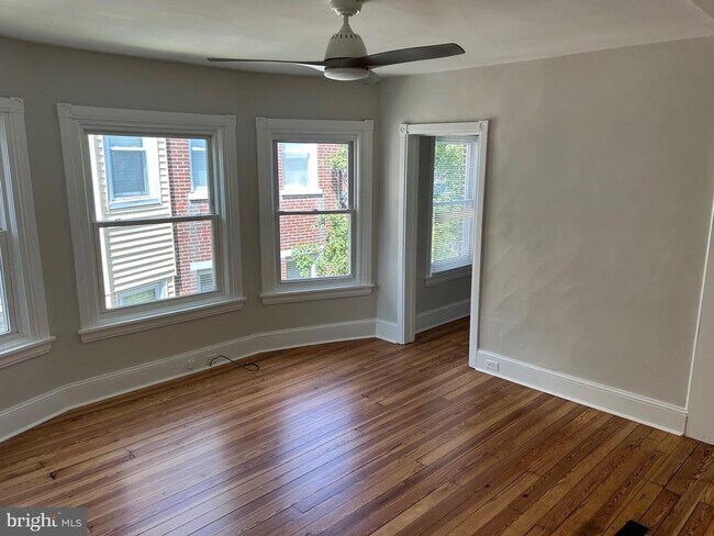 Building Photo - 217 N Adams St