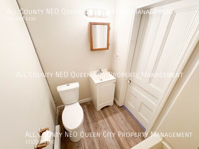 Building Photo - 499 S Detroit St