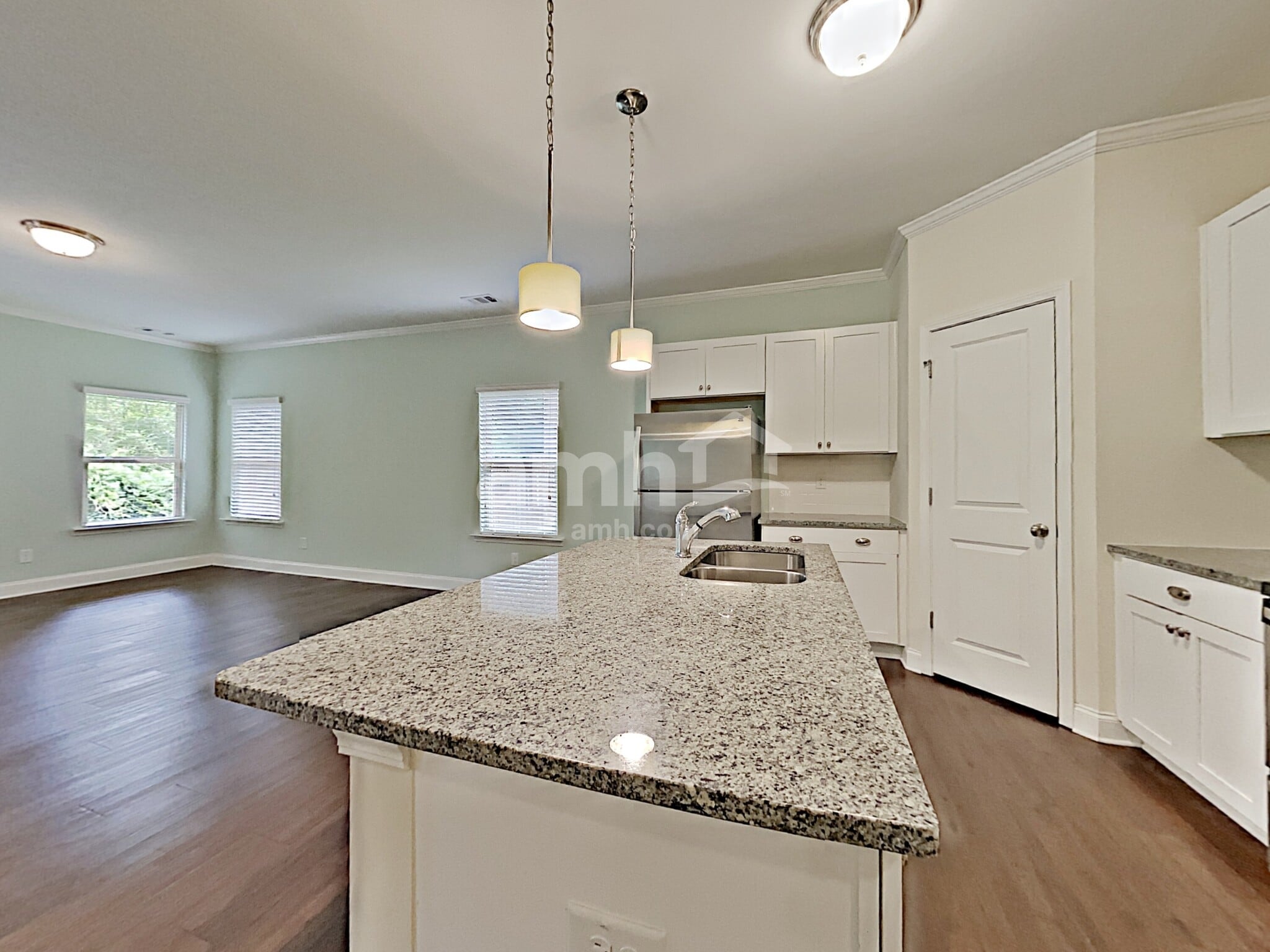 Building Photo - 2750 Freemont St